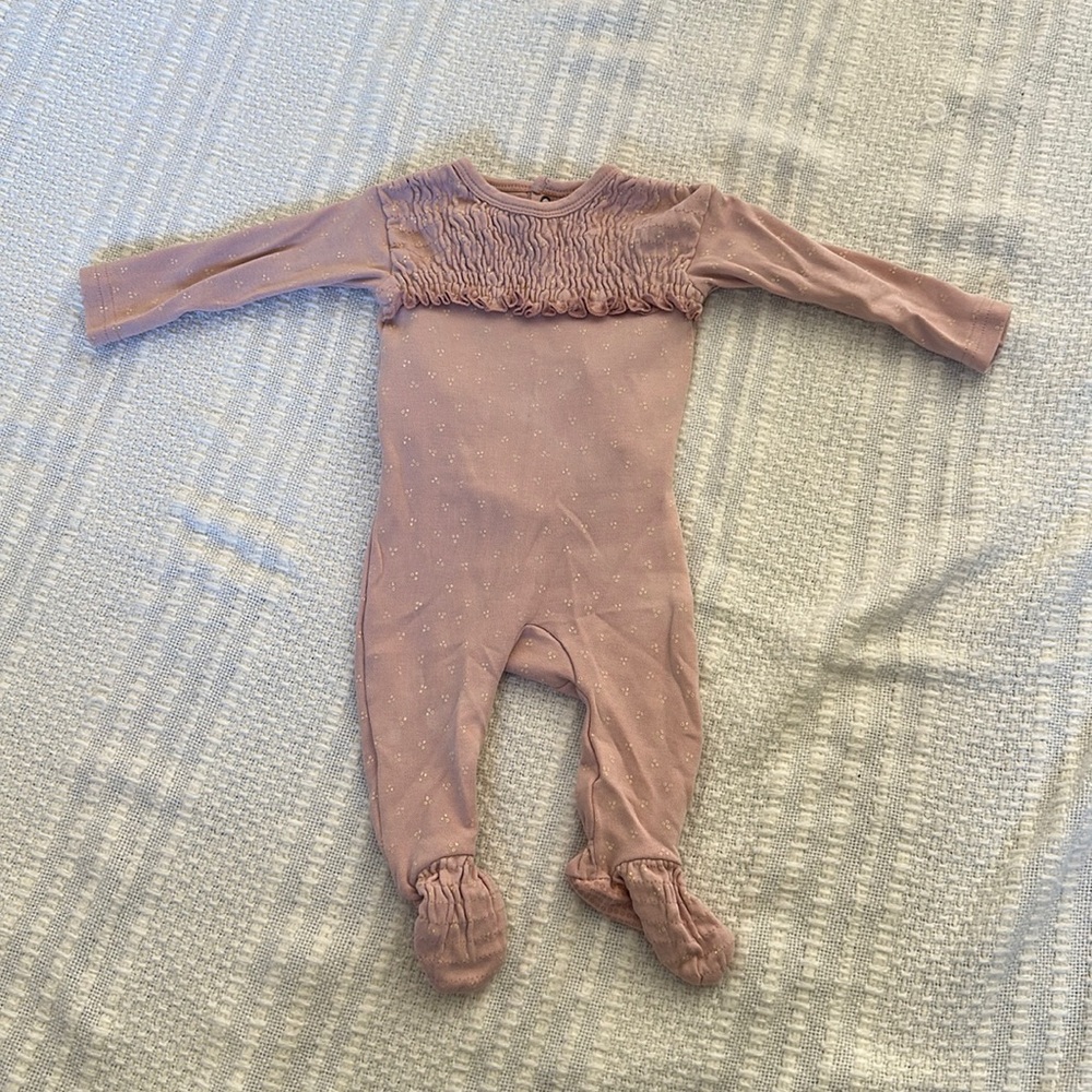 Boutique footed sleeper 0-3 month
